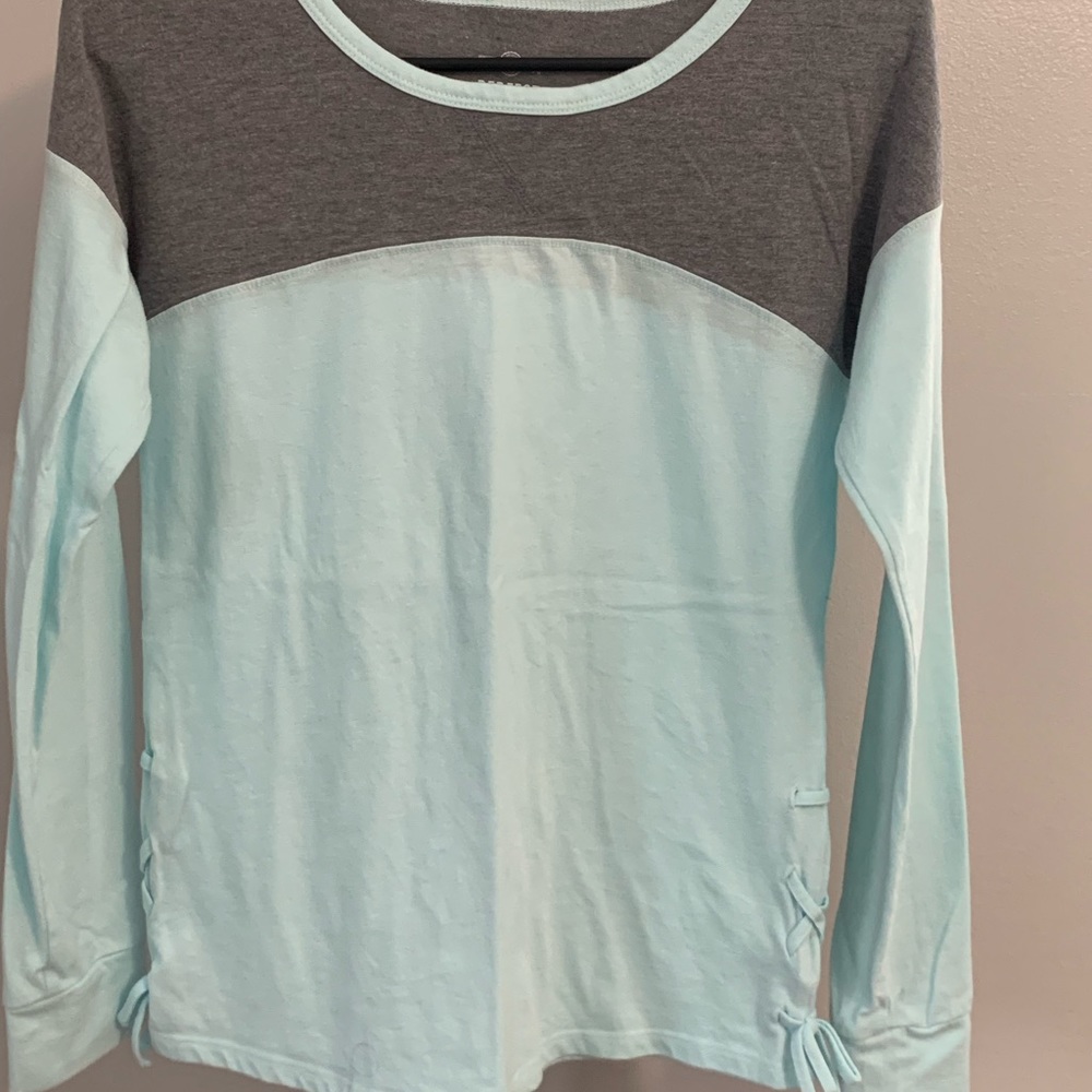 So Perfect Active Tee - Picture 5 of 16